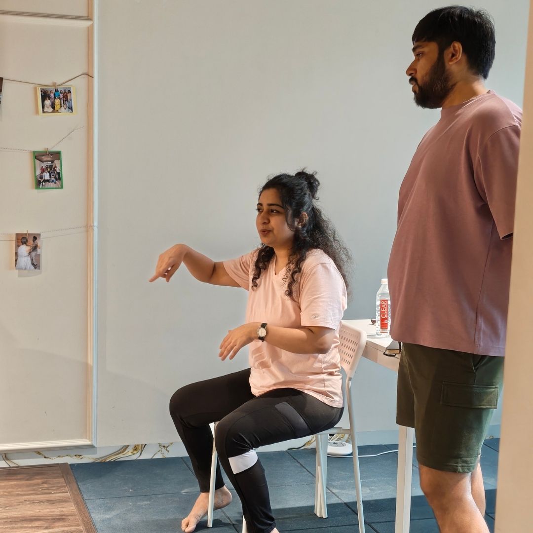 Jahnavi facilitating a live improv session